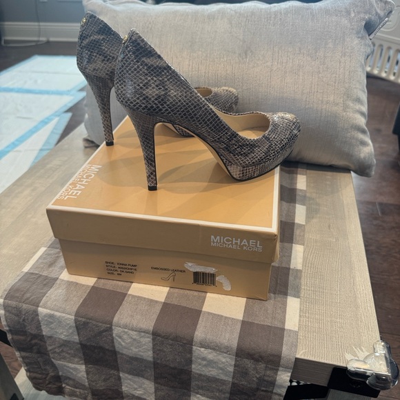 Michael Kors Snakeskin Heels - Black and Gray - Picture 5 of 9